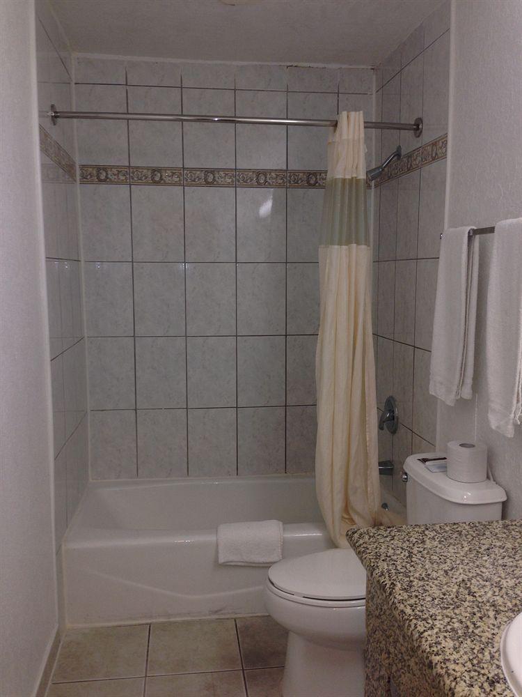 Value Inn Bellflower Eksteriør billede