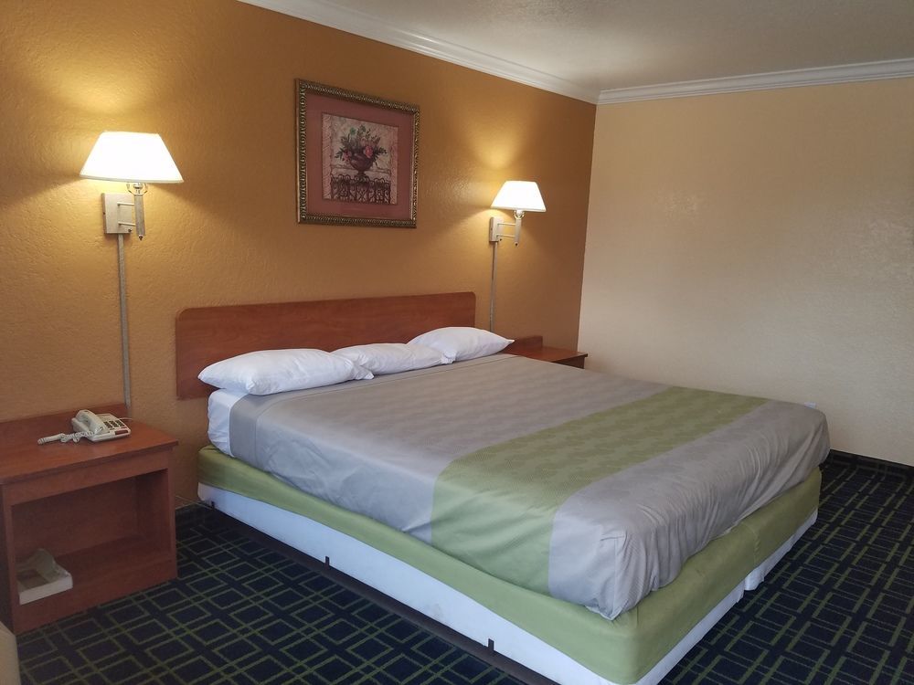 Value Inn Bellflower Eksteriør billede