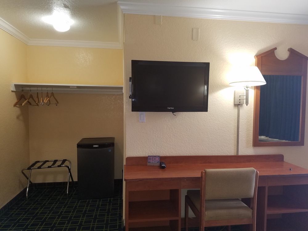 Value Inn Bellflower Eksteriør billede