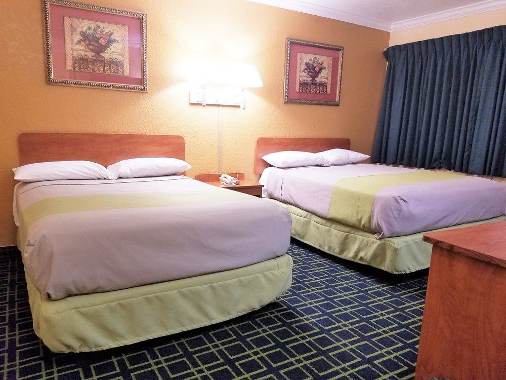 Value Inn Bellflower Eksteriør billede